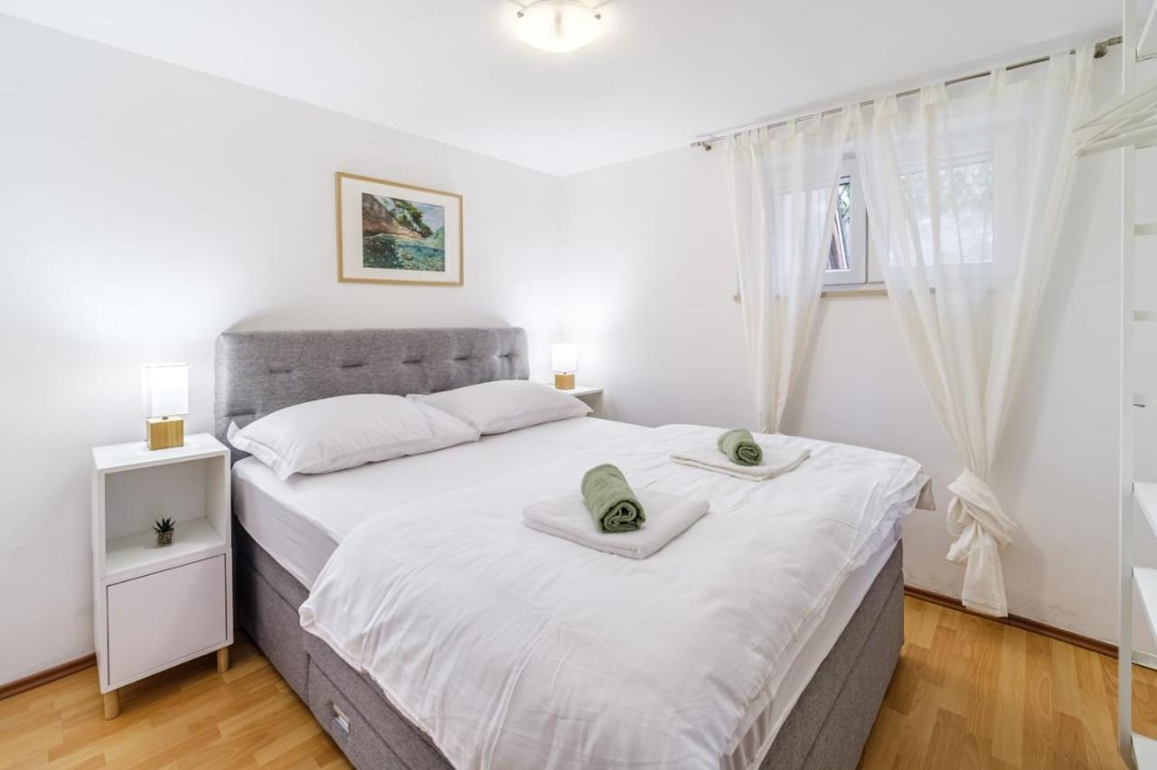 Apartmani P&S Supetar Ngoại thất bức ảnh
