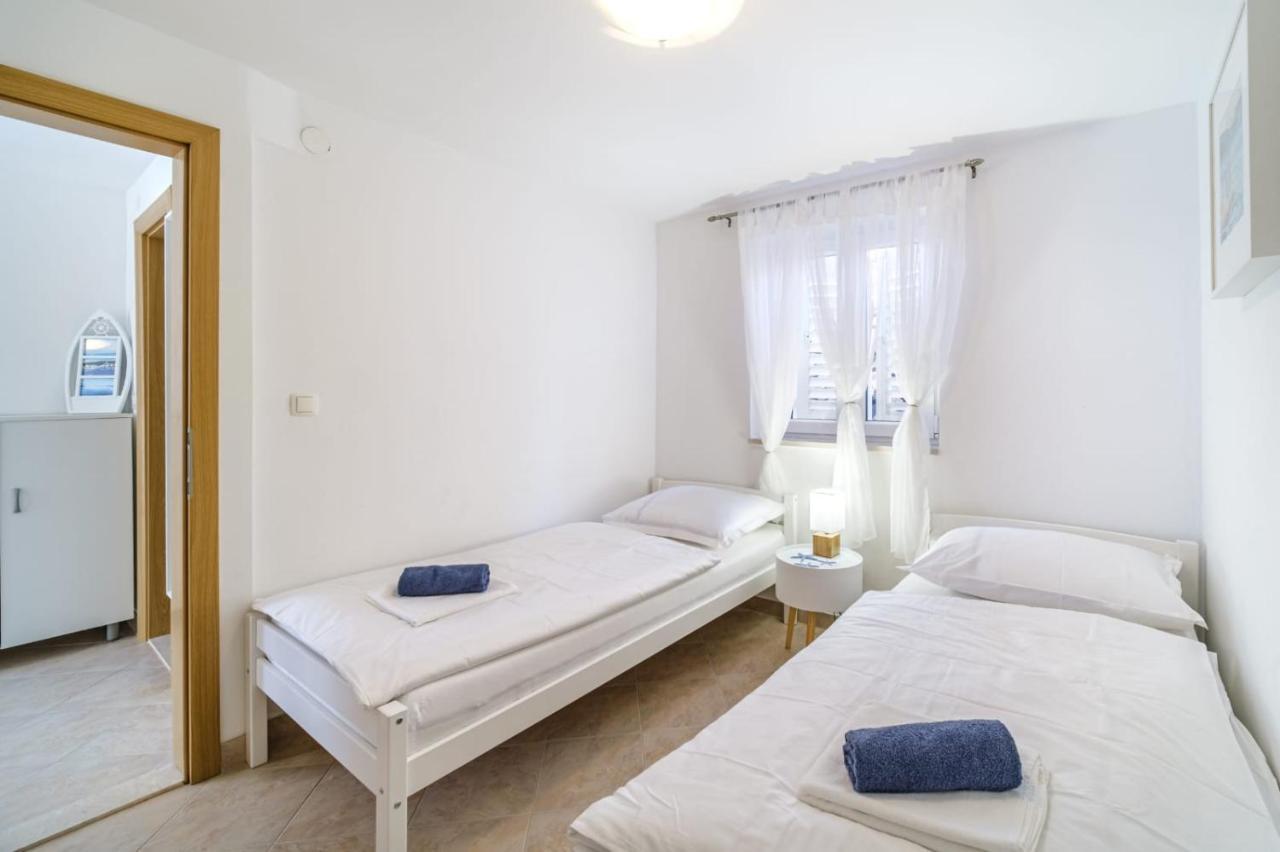 Apartmani P&S Supetar Ngoại thất bức ảnh